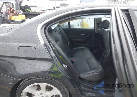 2006 BMW 330I z USA, uszkodzony, nr VIN WBAVB33566PS17641